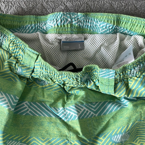 Columbia Mens Swim trunks - Picture 2 of 2
